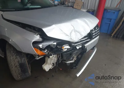 2015 Volkswagen Passat 1.8T Sel Premium из США, поврежденный, VIN 1VWCT7A30FC117765